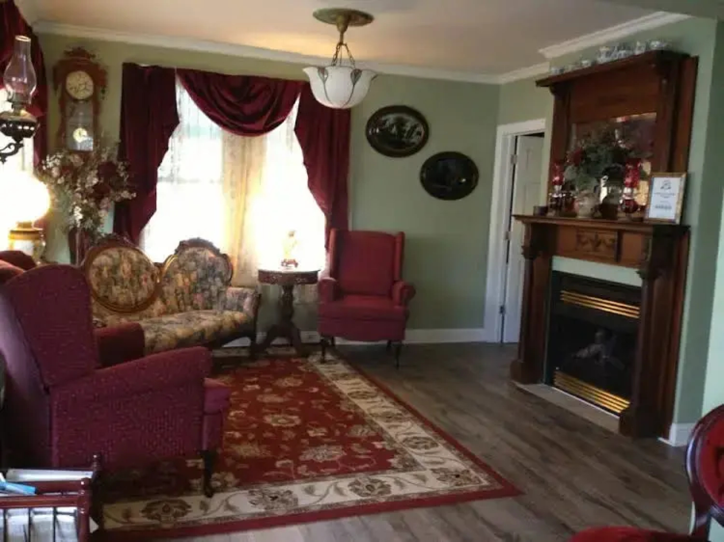 Magnolia House