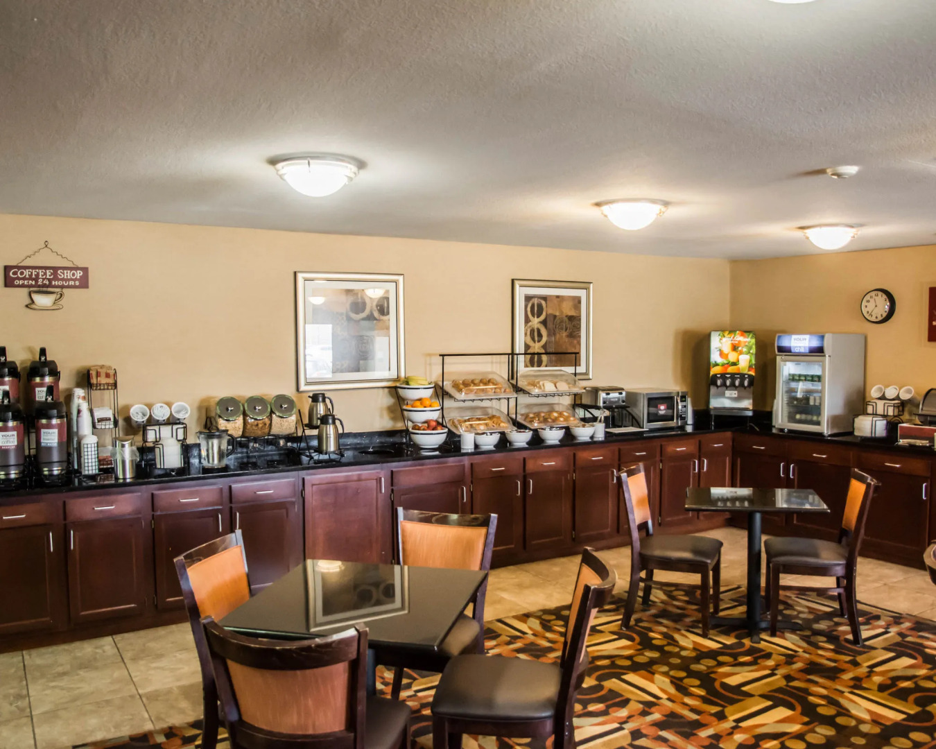Comfort Inn & Suites Cincinnati Eastgate