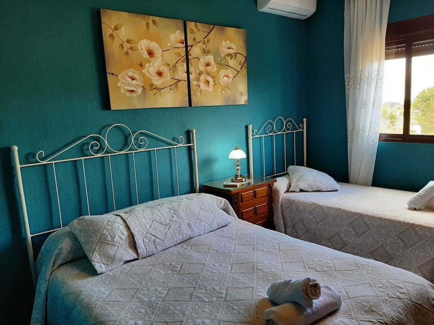 Holiday Home With Views Over the Valley & Private Pool