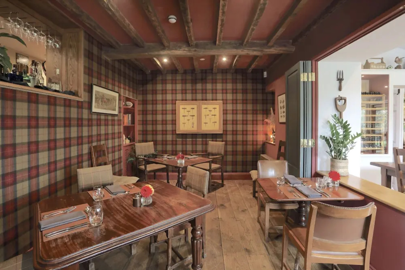 The Feathered Nest Country Inn