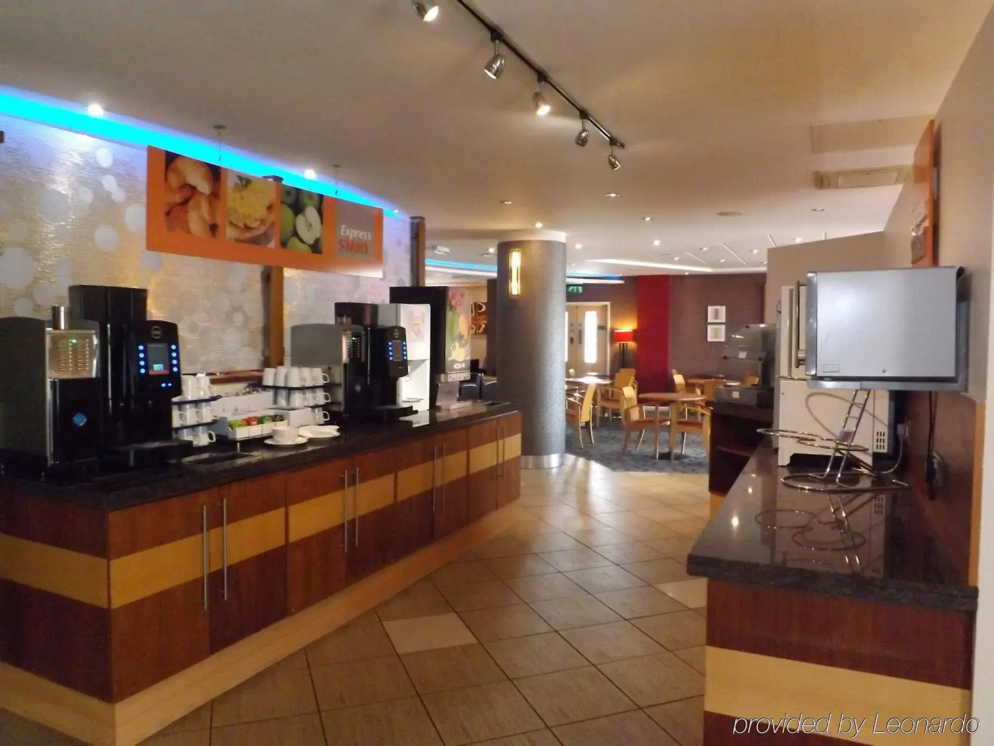 Holiday Inn Express Swindon City Centre by IHG