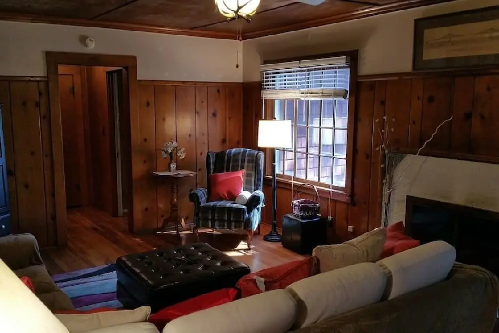 Historic Red Smarthouse-King-Walk Dwtn