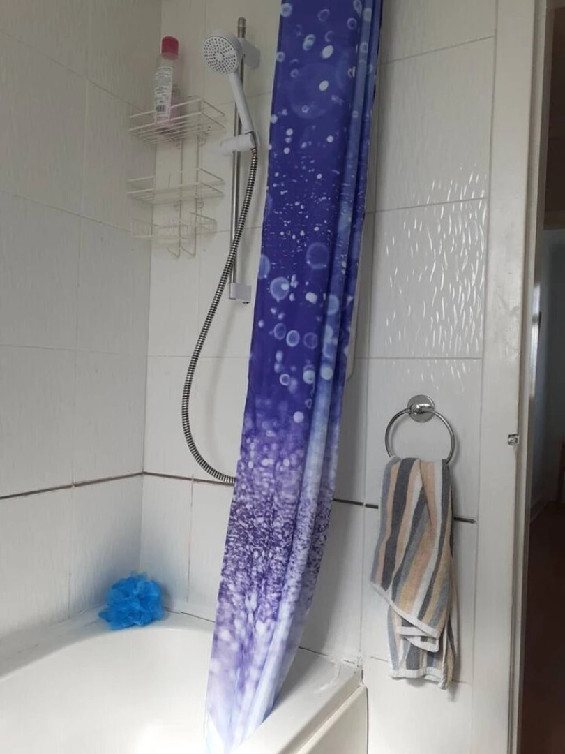 Marina View, Lovely Upper 3 Bedroom Apartment