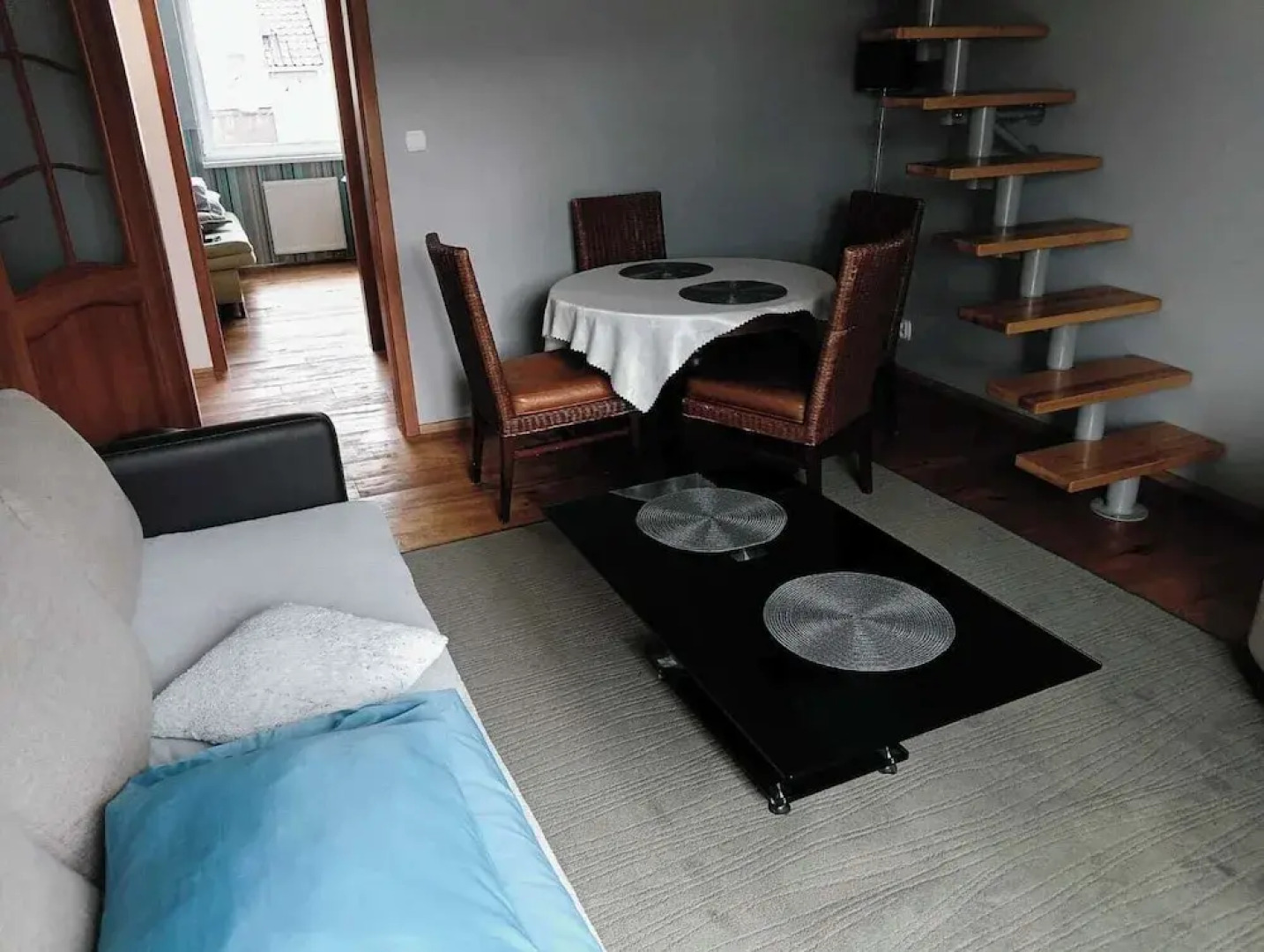 Rumia - Apartment - Sleeps 8 - Parking - Seaside