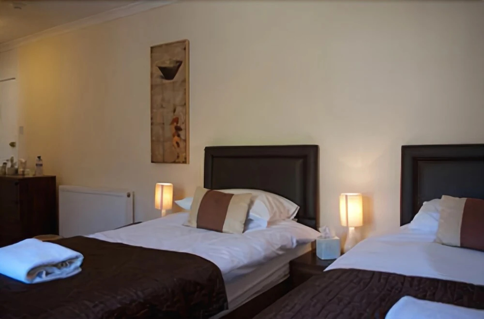 The Bridge Of Lochay Hotel