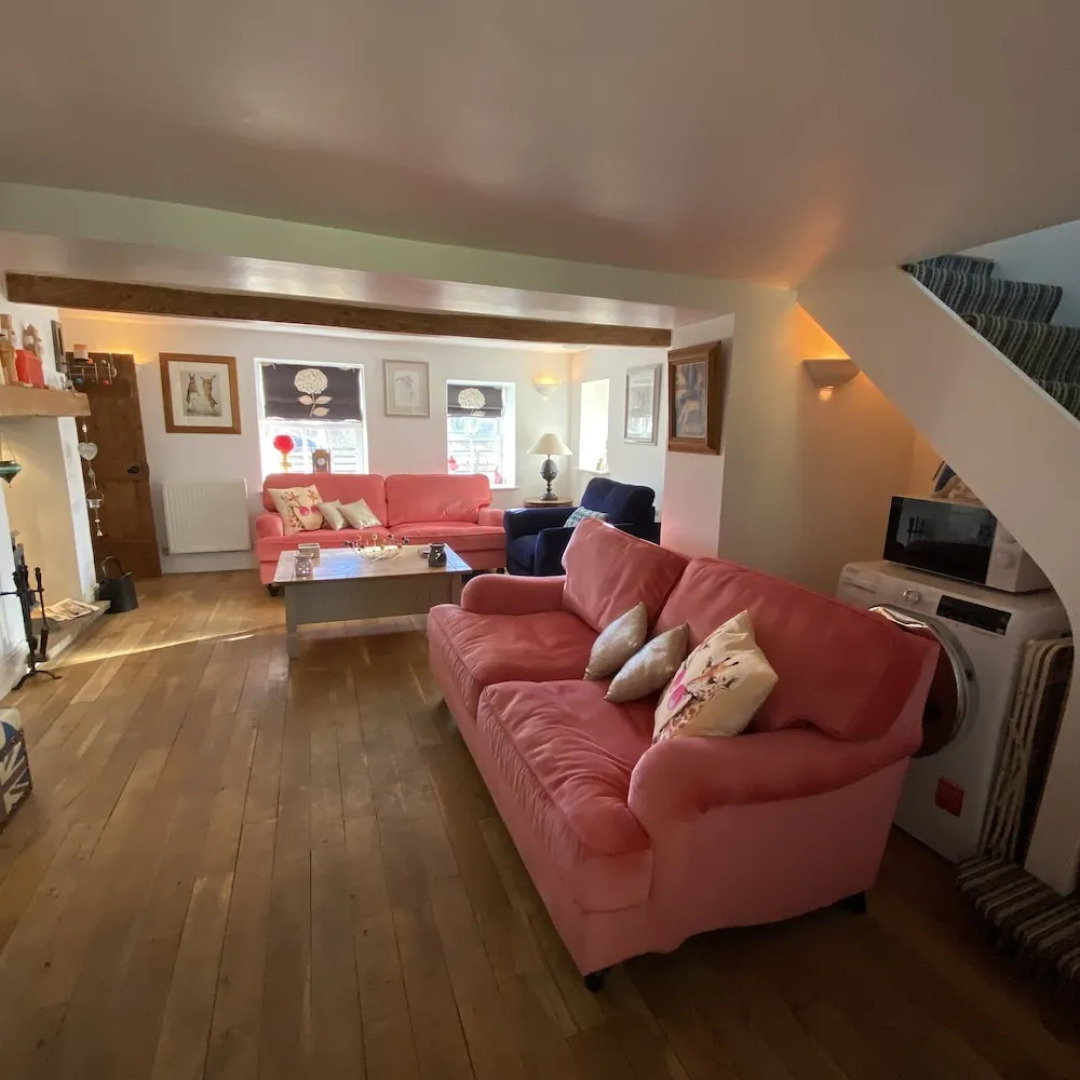 French Themed 2-bed Cottage on the Norfolk Wash