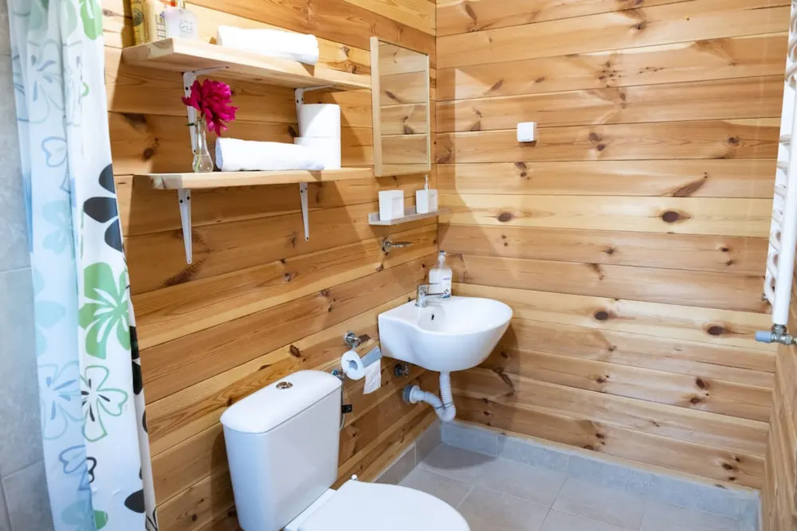 Immaculate 4-bed Cottage in Kolasin / Montenegro