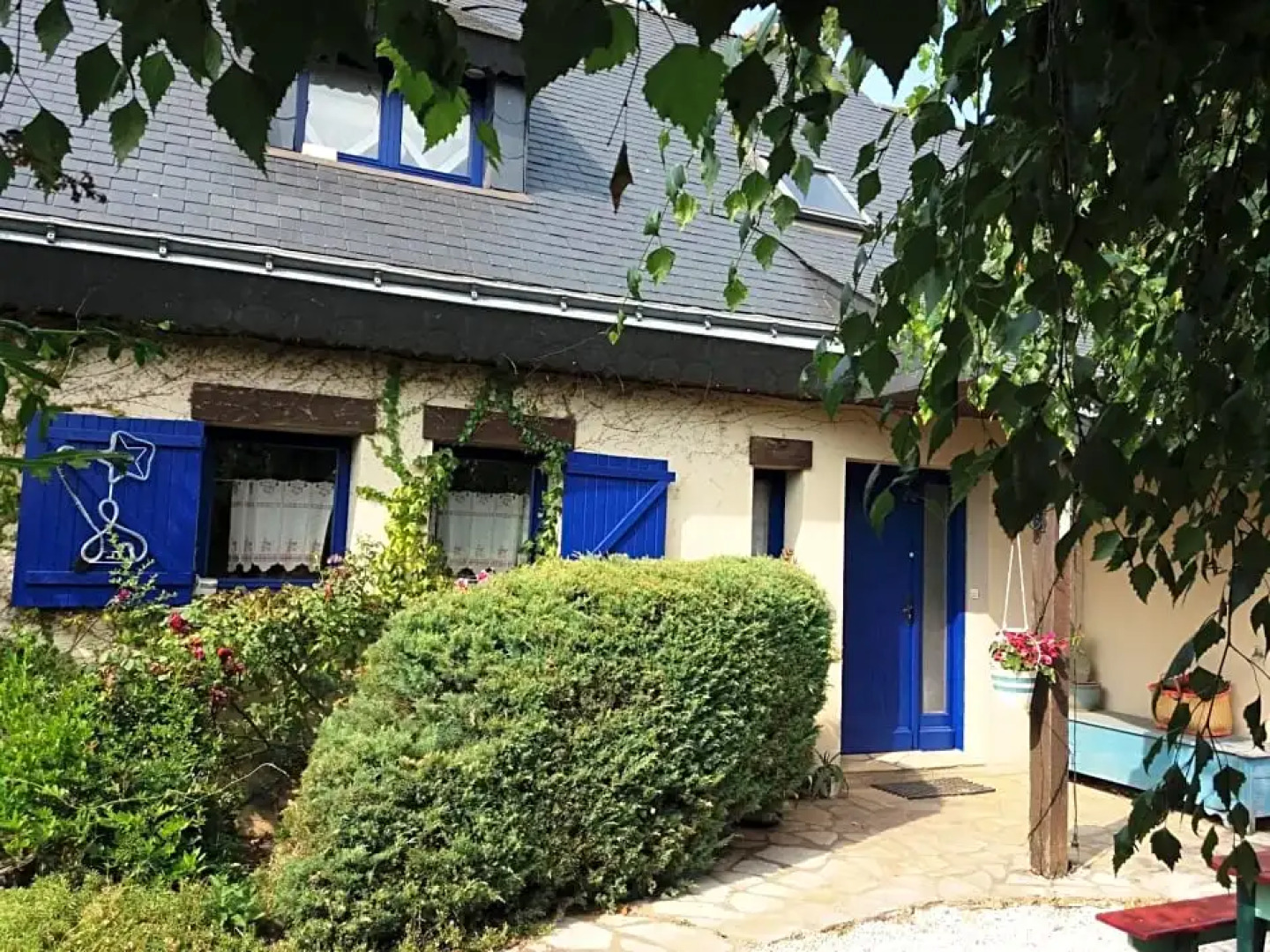 Les Mouettes 1 gite et 4 chambres d hote, jardin ,bords de Loire