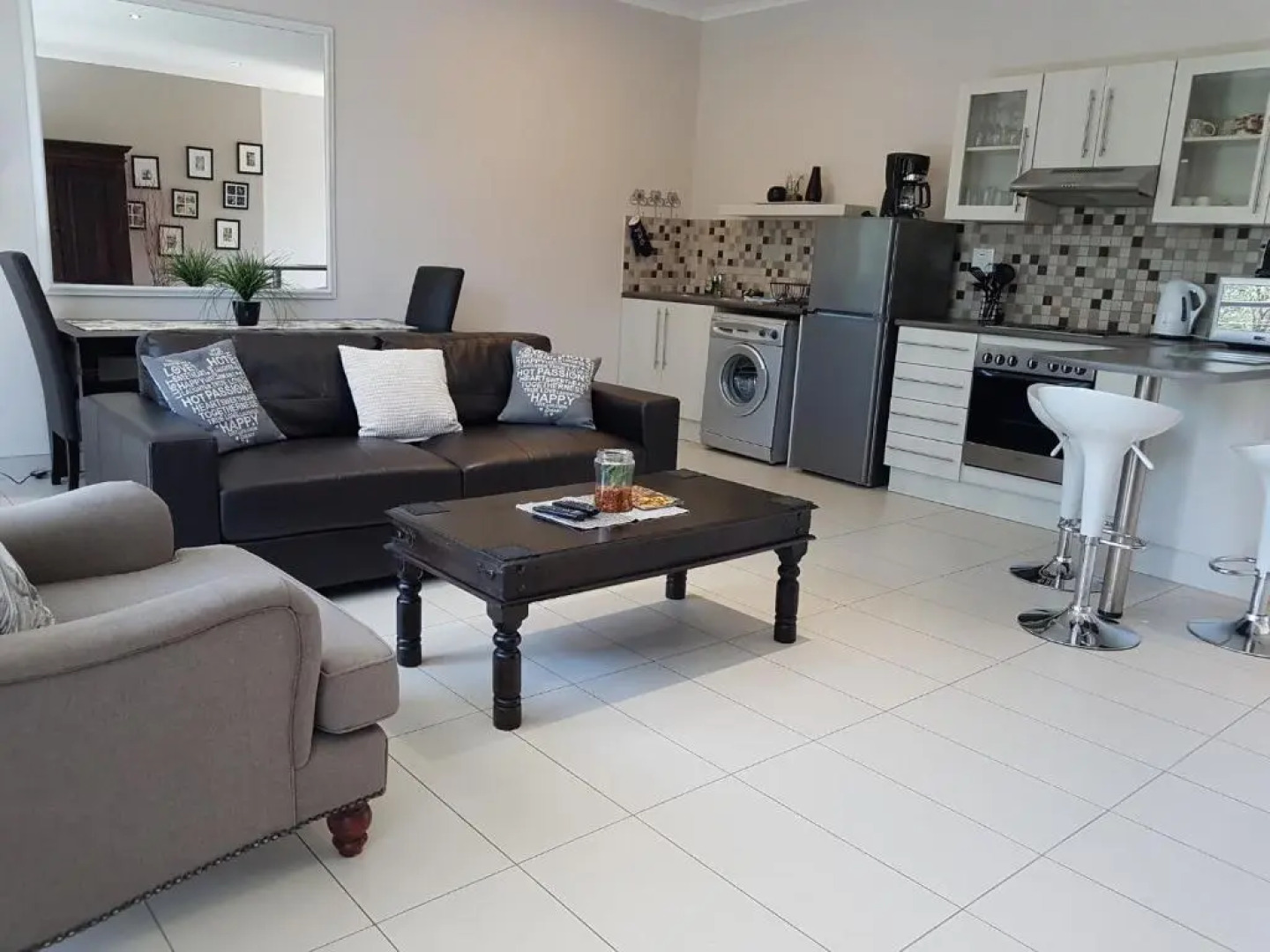 Rieks van der Walt Self-Catering Apartment