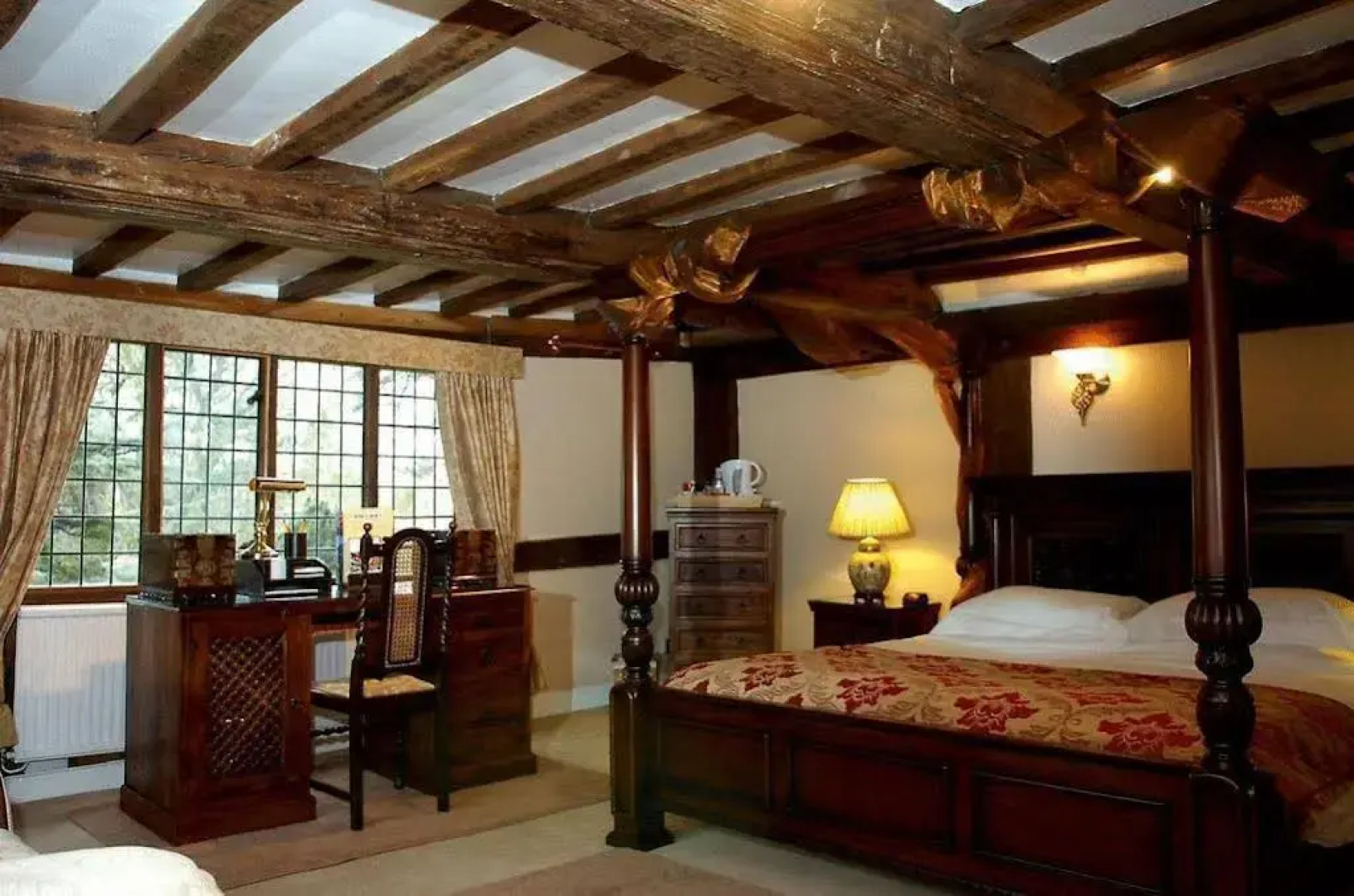 The Old Hall Country House