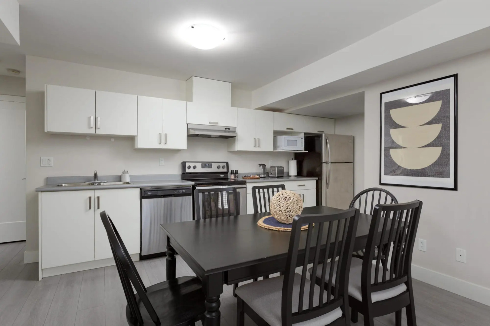 Tastefully Furnished Newly Updated 2 BD Central Lynn Valley North Vancouver