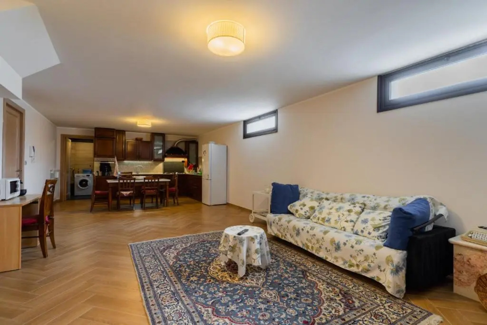 Intera villa con 2 bagni 4 camere da letto e box auto