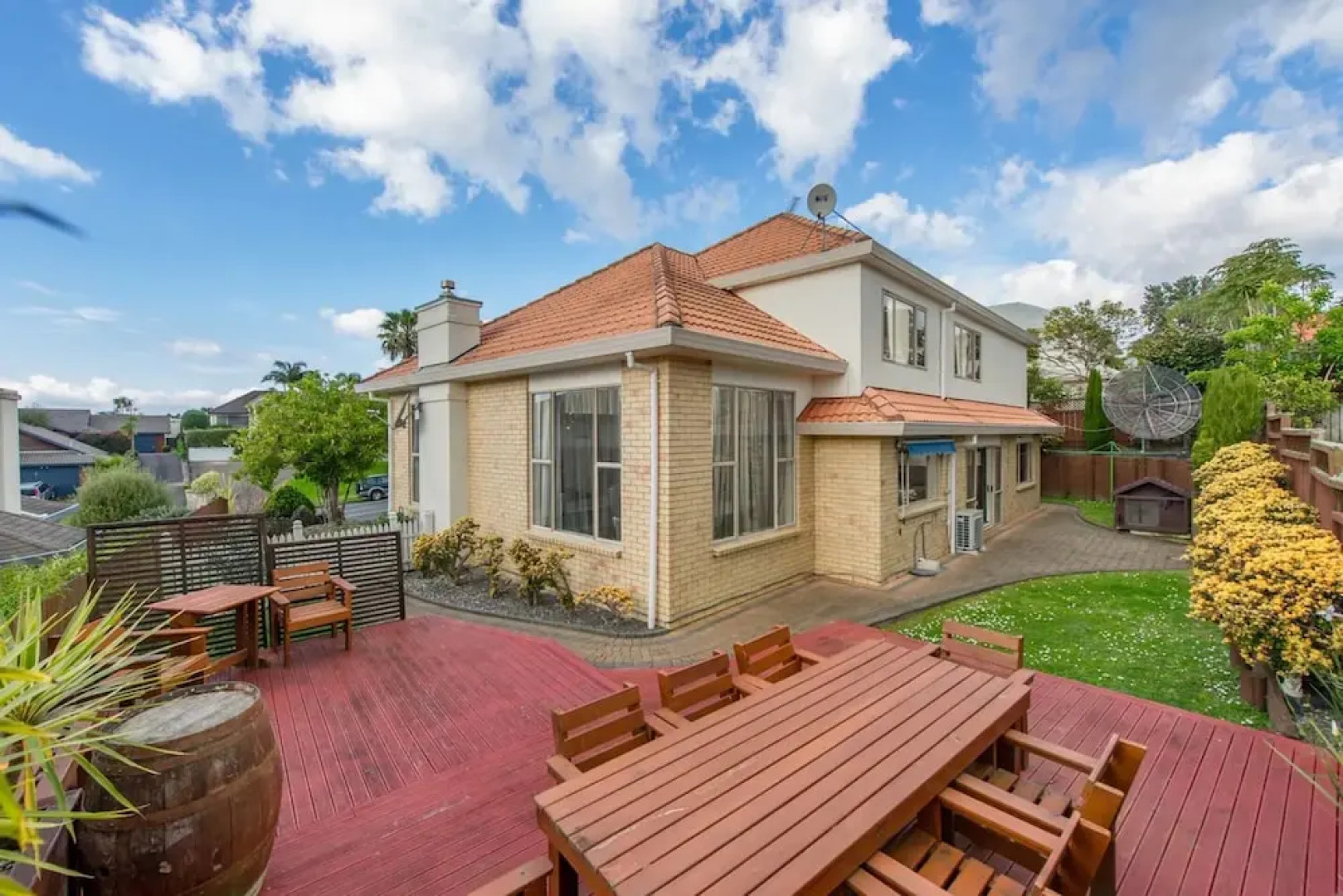 Elegant 6 Bedroom Home in East Auckland