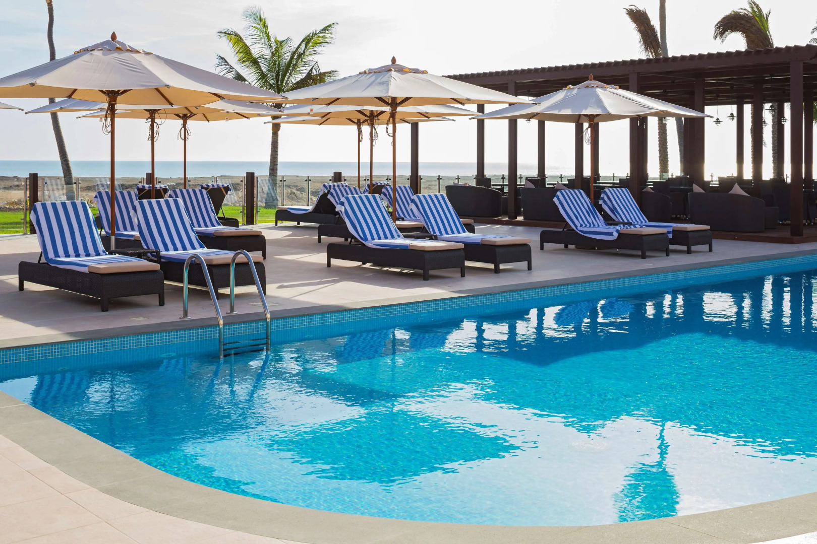 Отель Park Inn by Radisson Hotel & Residence Duqm