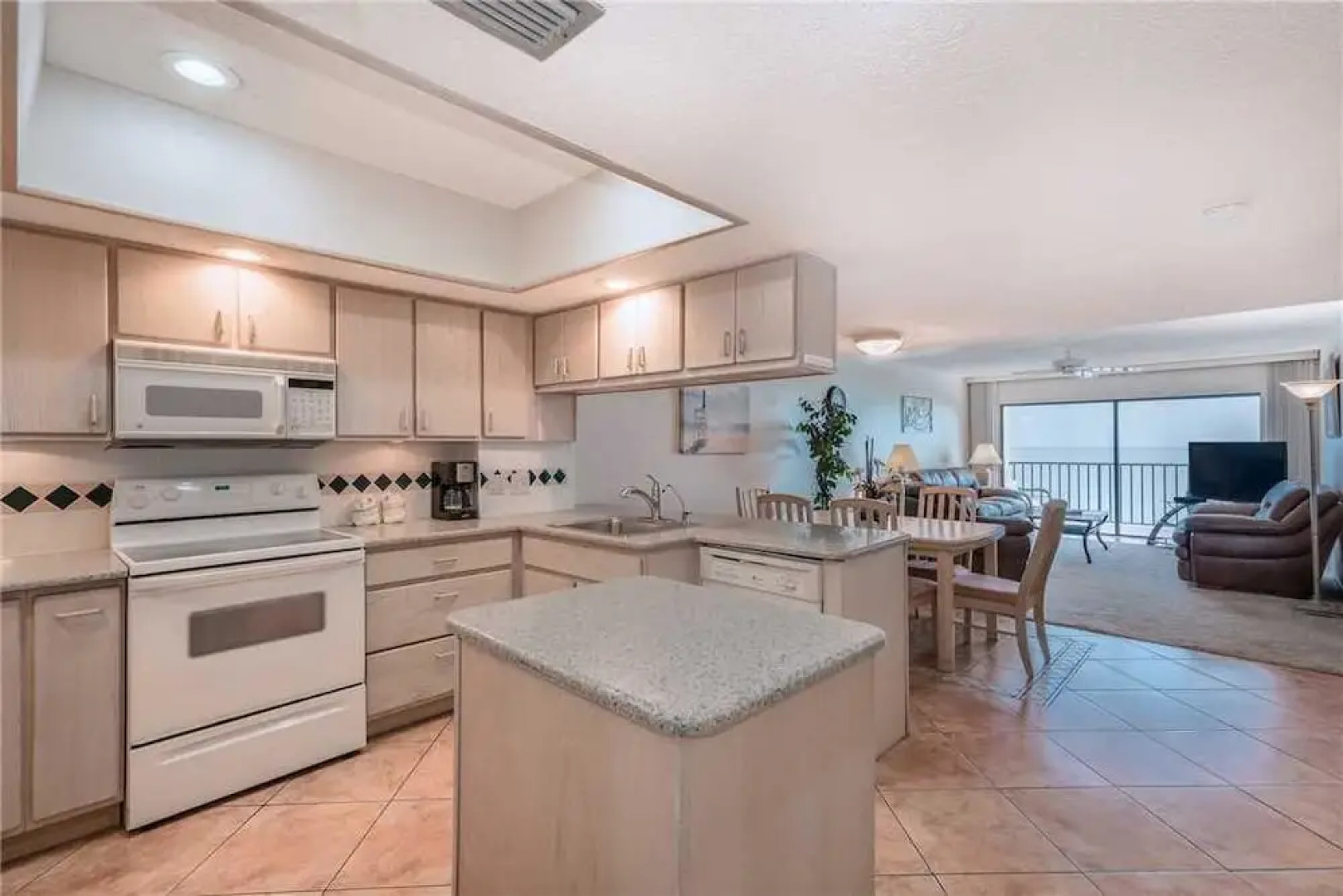 Las Brisas 306 - Three Bedroom Condo