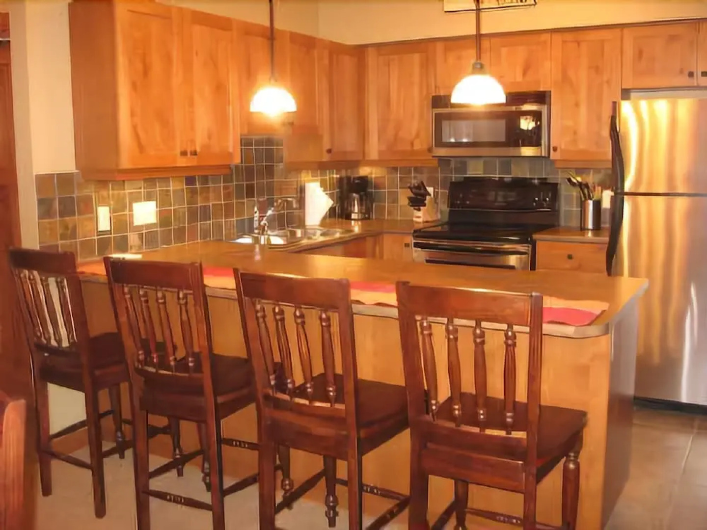 Sun Peaks Accommodation by Bear Country