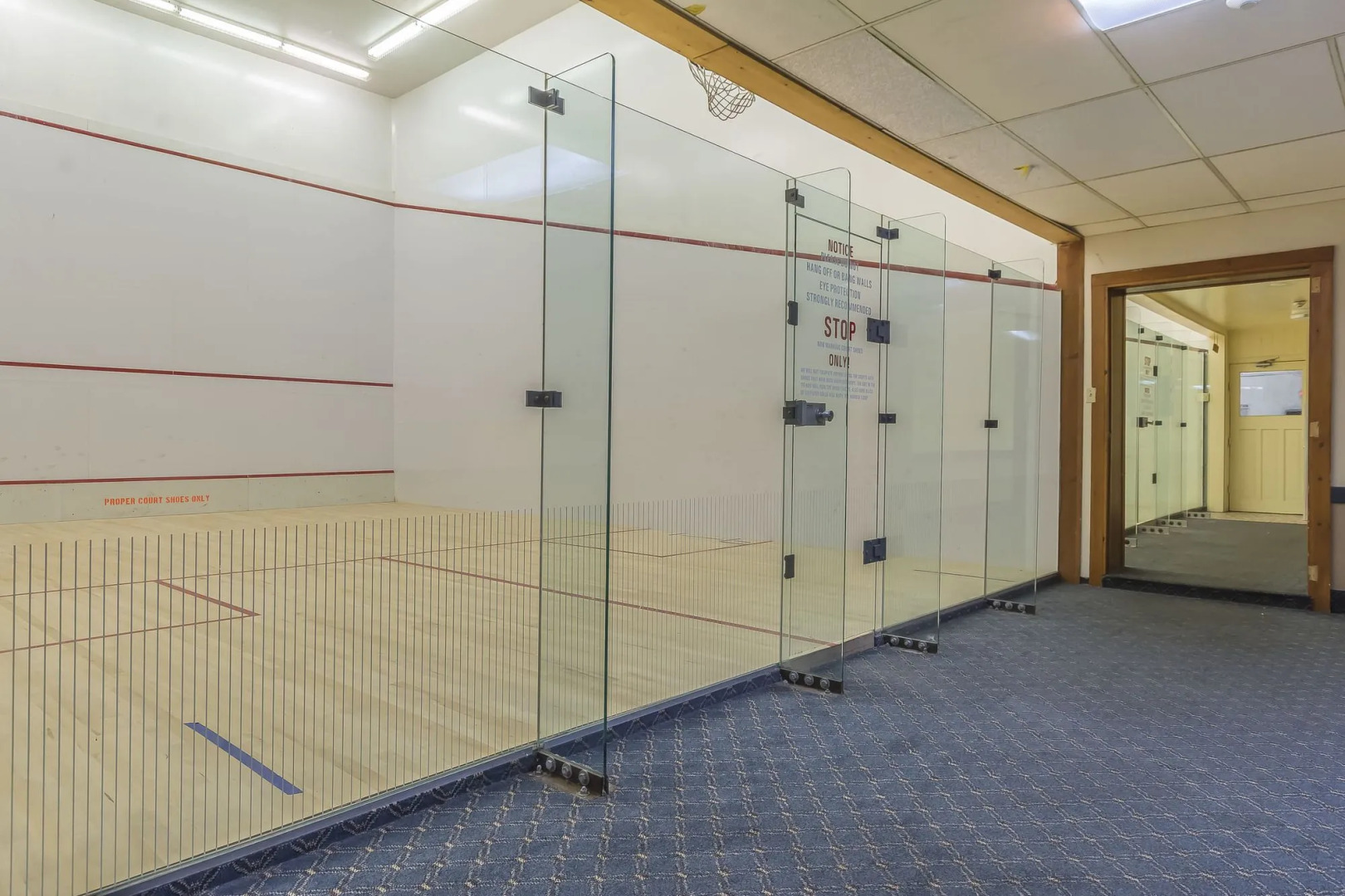 Jolly Roger Inn Resort