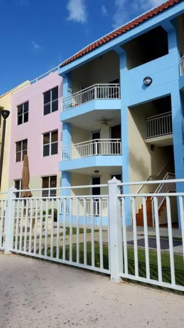 Summer all year! Oceanfront with Pool A/C