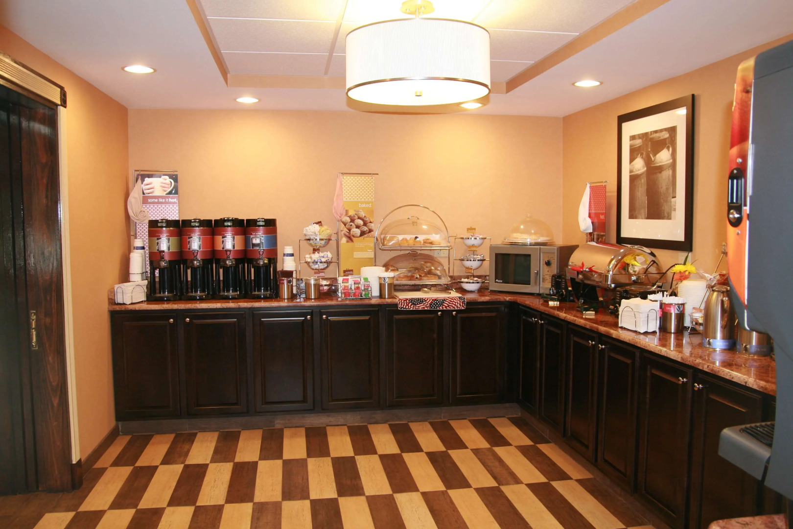 Hampton Inn Long Island / Commack