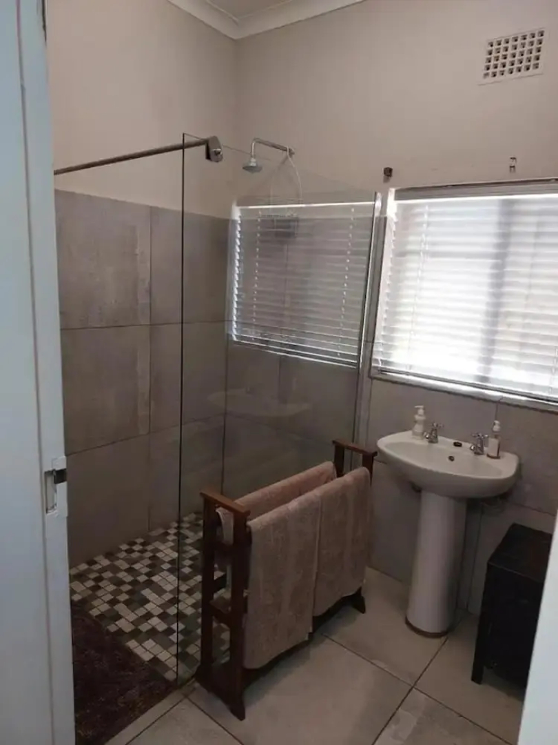 Charming 3-bed House in Beaufort West
