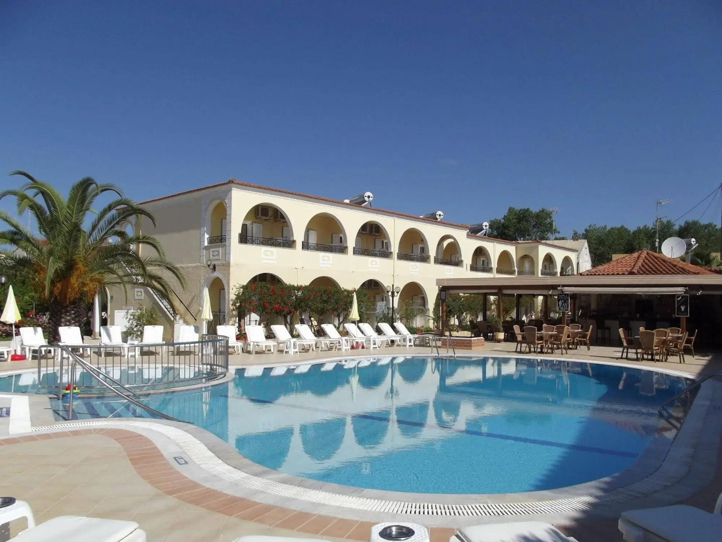 Konstantina Apartments