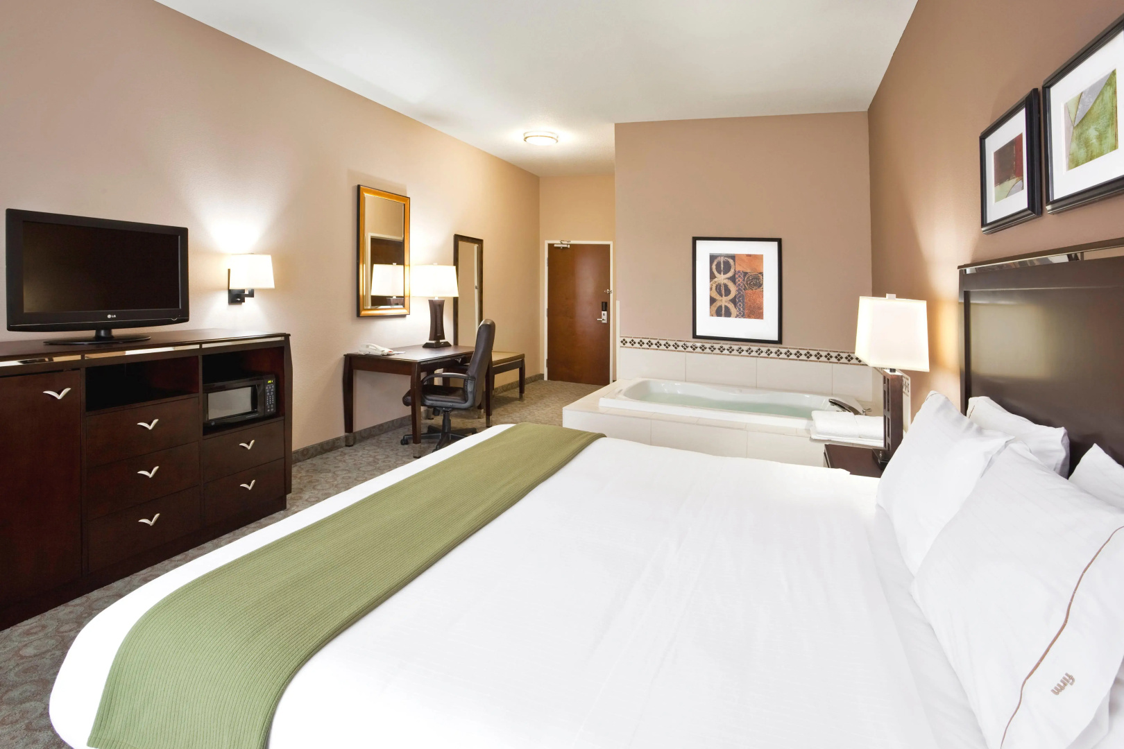 Holiday Inn Express Hotel & Suites Van Wert by IHG