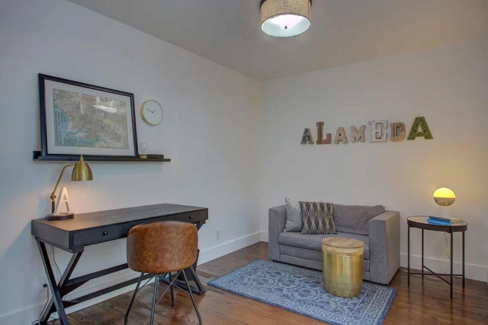 Bird Paradise: Serene Bayview Home in East Alameda 2 Bedrooms 2 Bathro