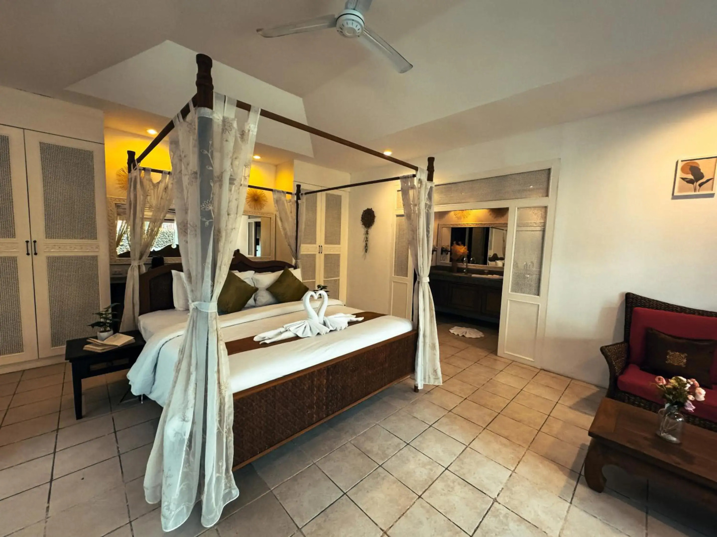 Villa Raya Private Pool Villas Resort