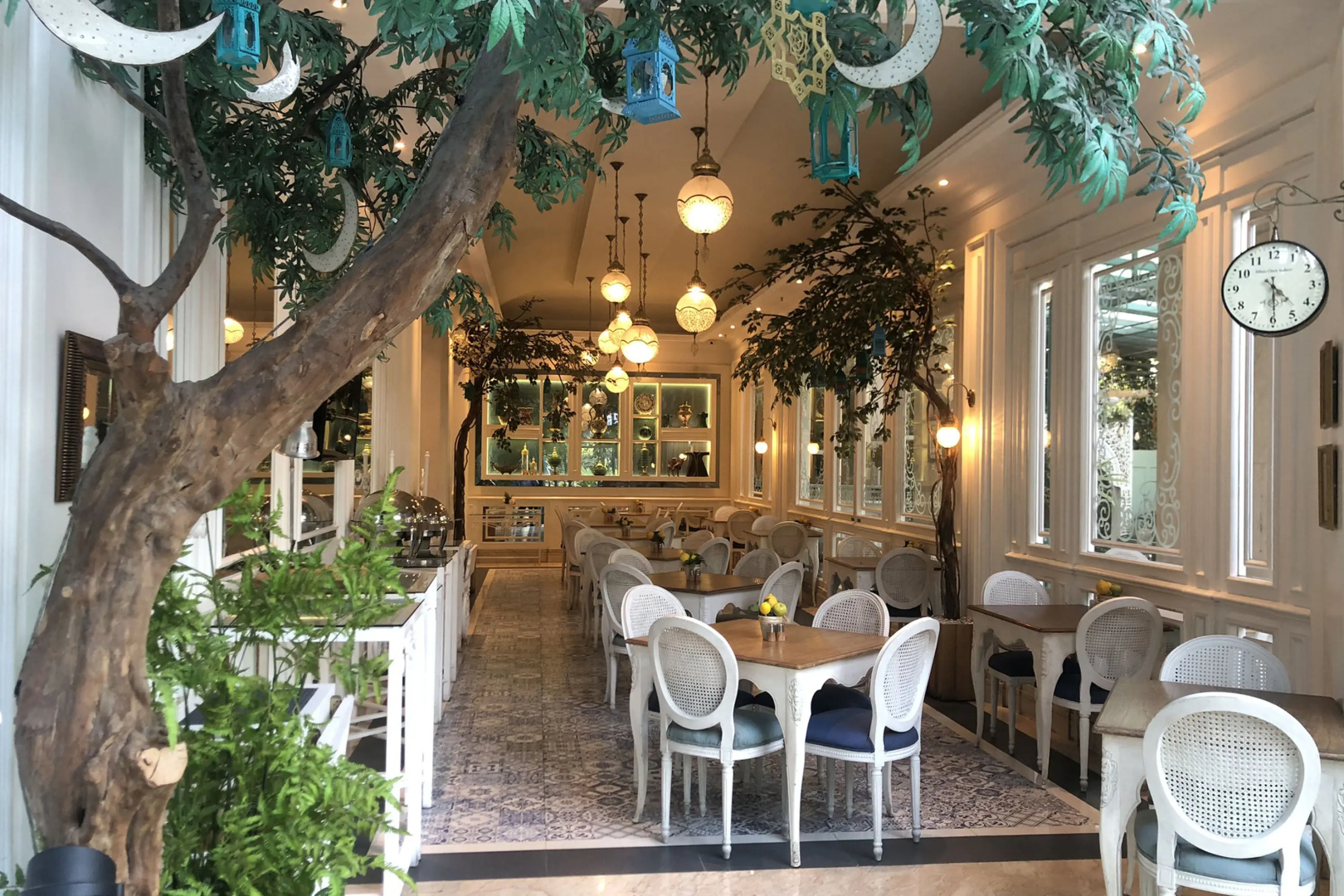 Noor Hotel