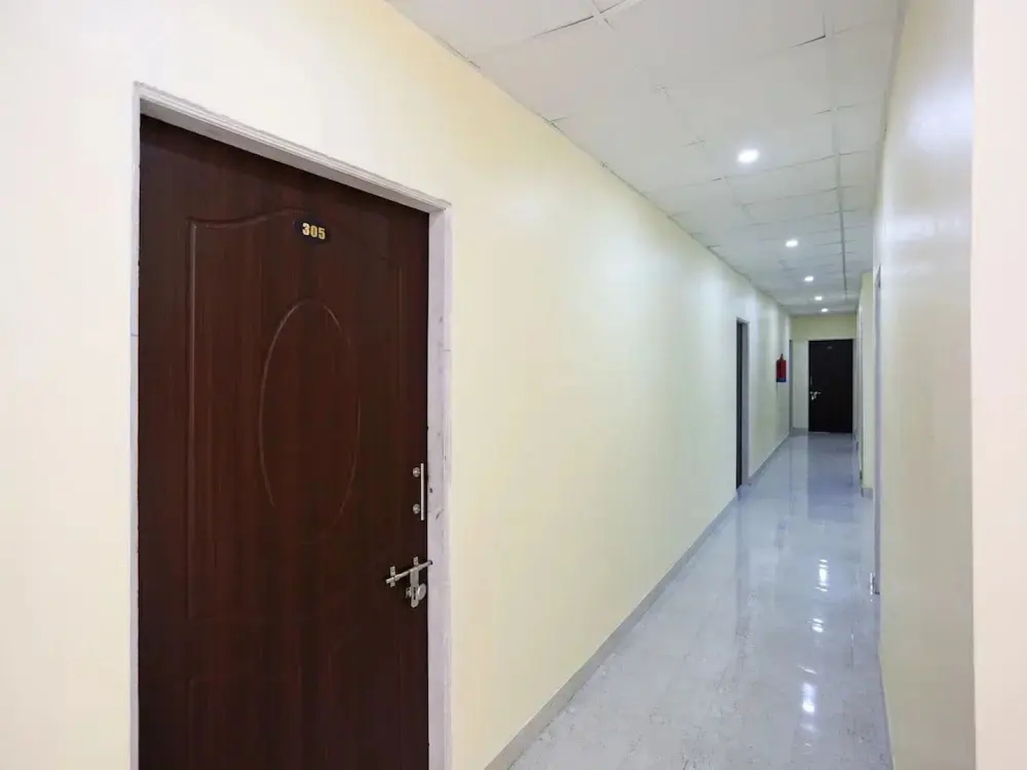 Hotel Mona Palace By OYO Rooms