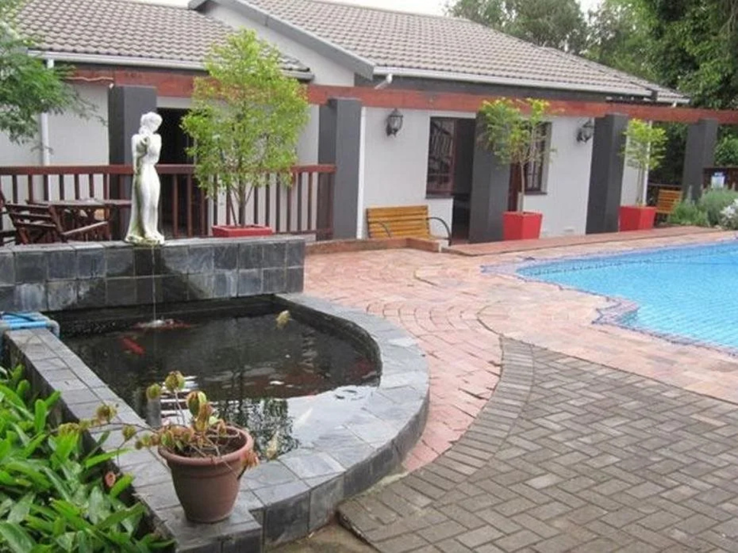 Chimneys Guest House