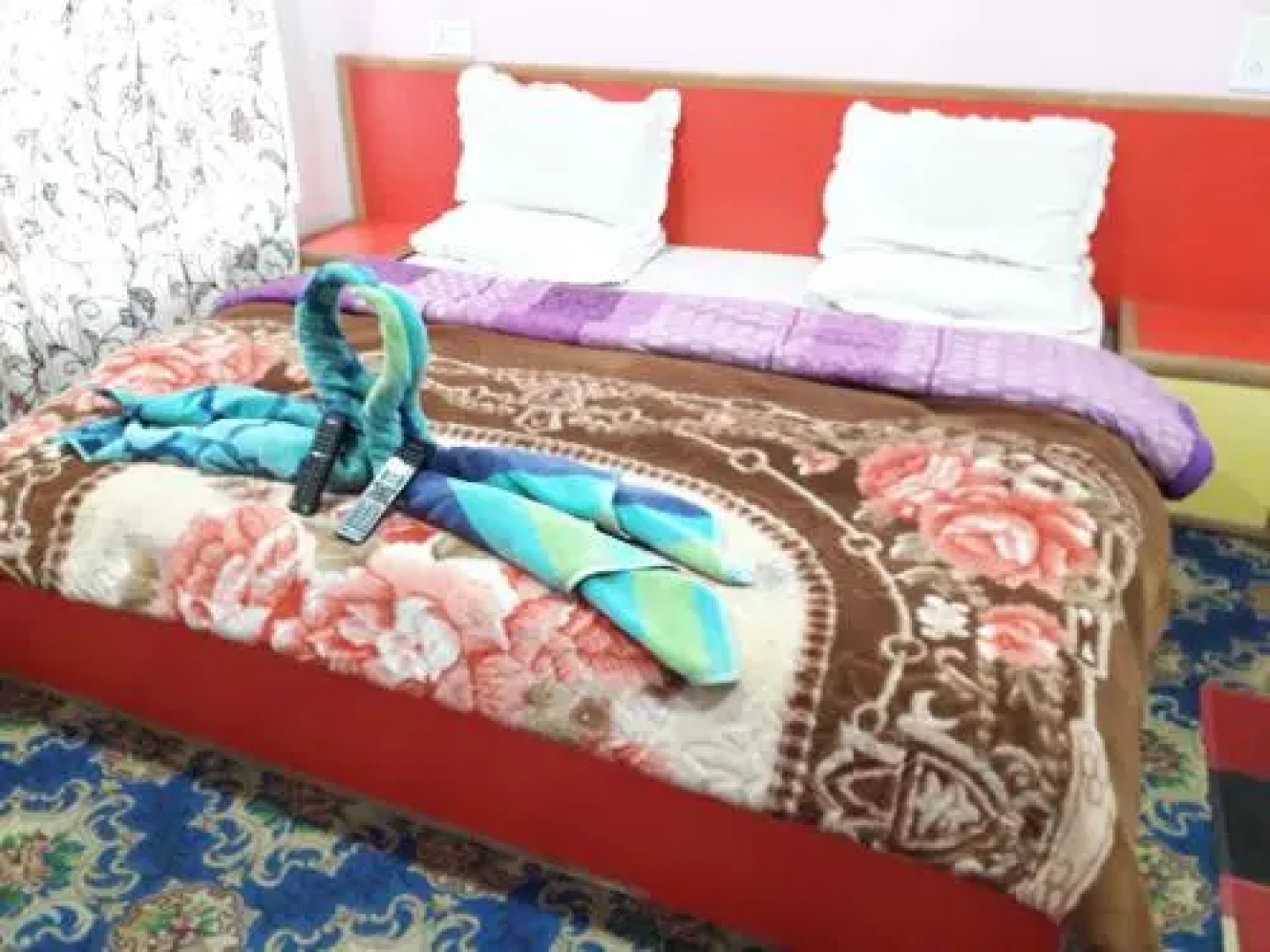 Holiday Inn Guest House