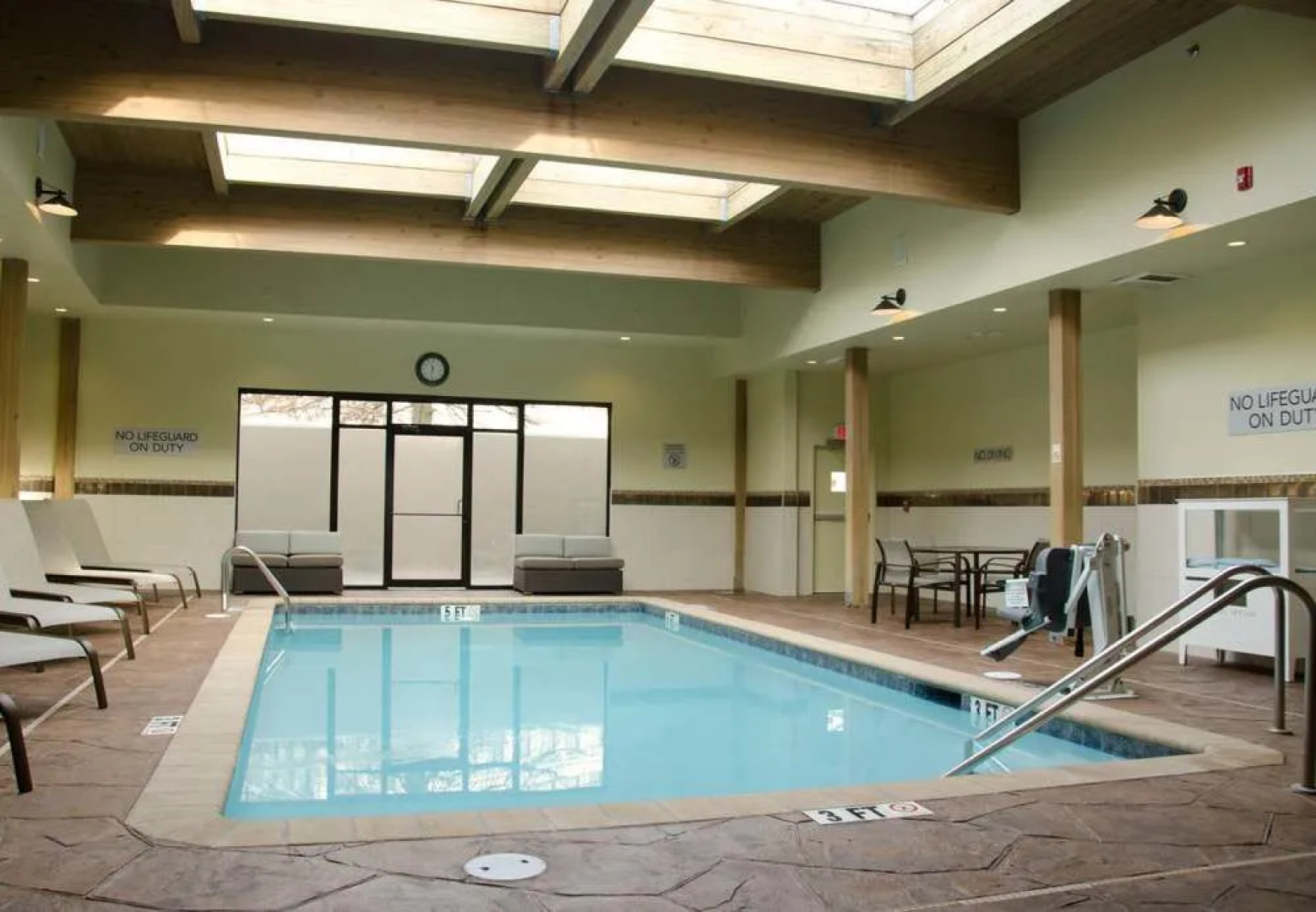 Courtyard Waterbury Downtown