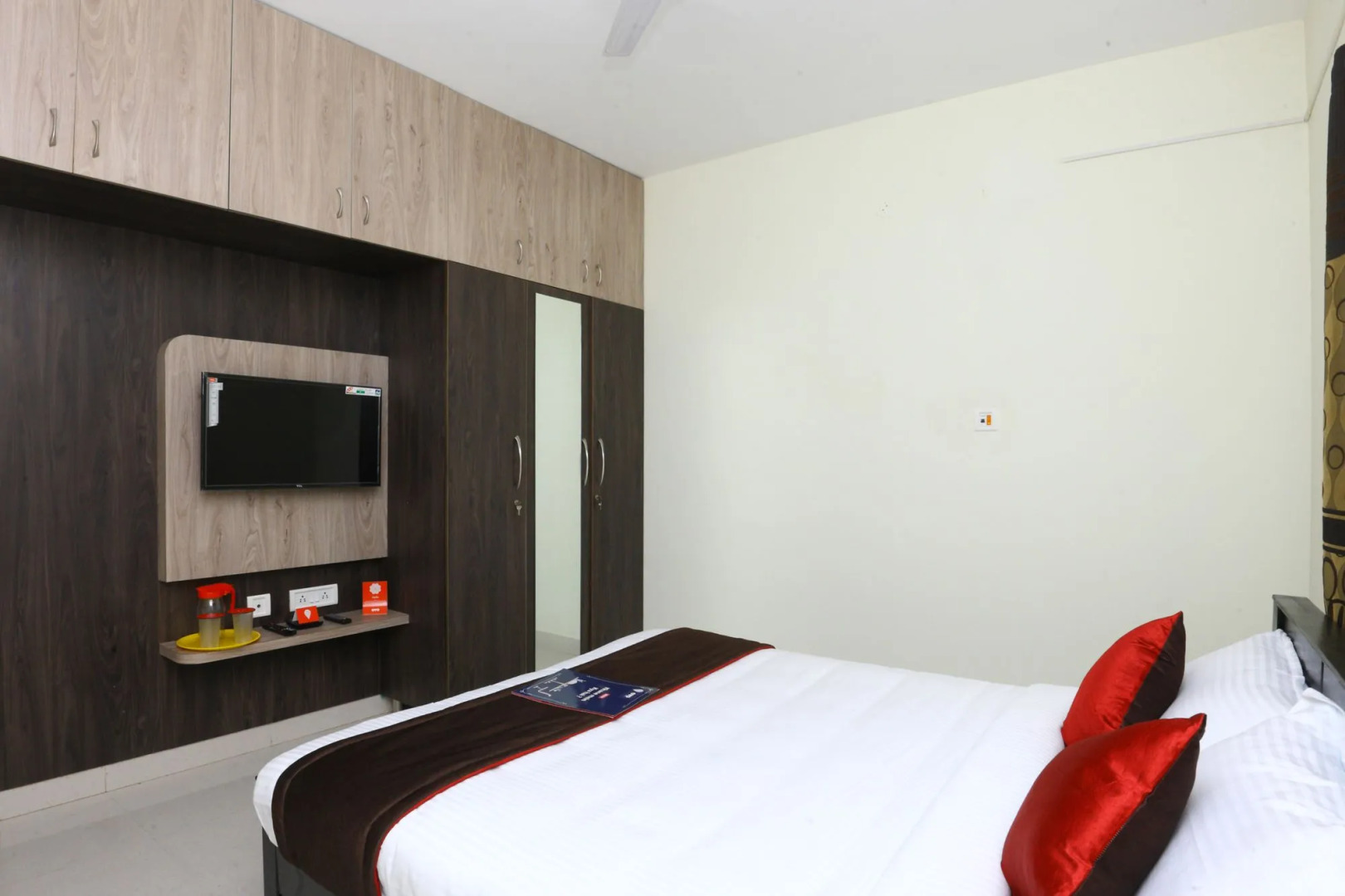 OYO 10027 Hotel Red Petal