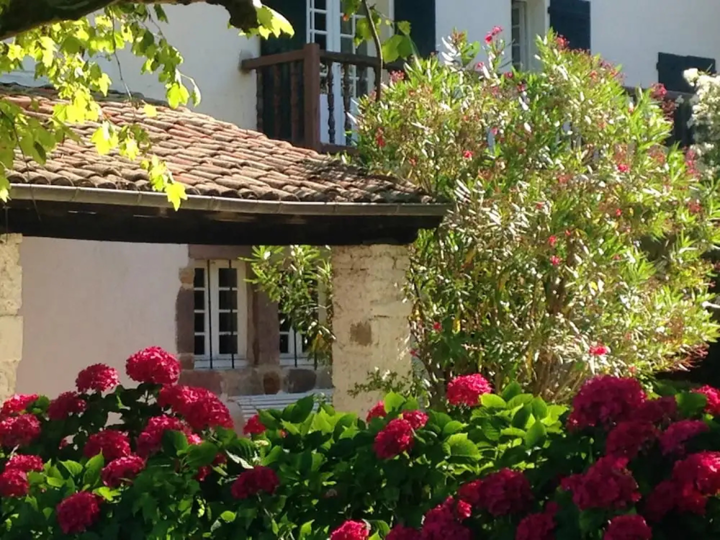 House With 10 Bedrooms in Urrugne, With Wonderful Mountain View, Furnished Garden and Wifi - 5 km From the Beach