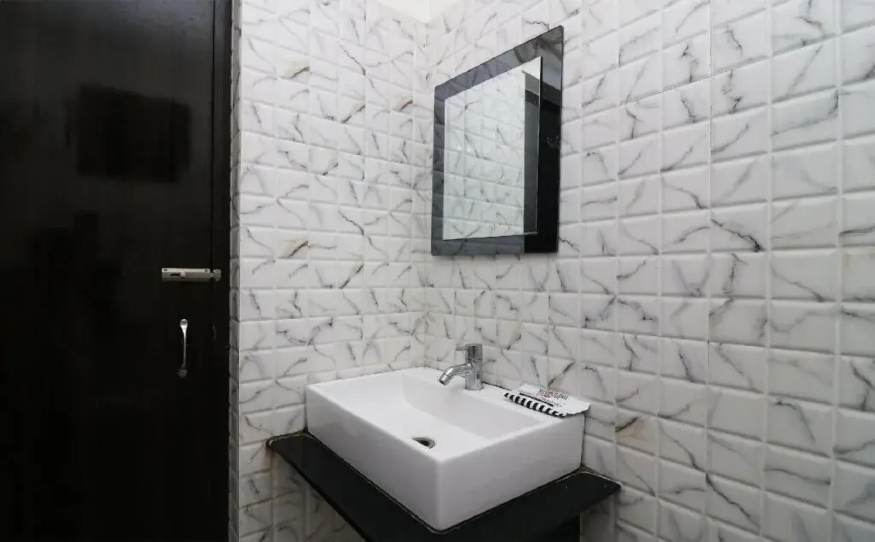 Hotel Taj Palace By OYO Rooms