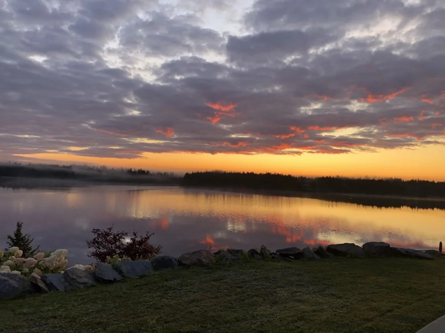The Lake House Bed & Breakfast