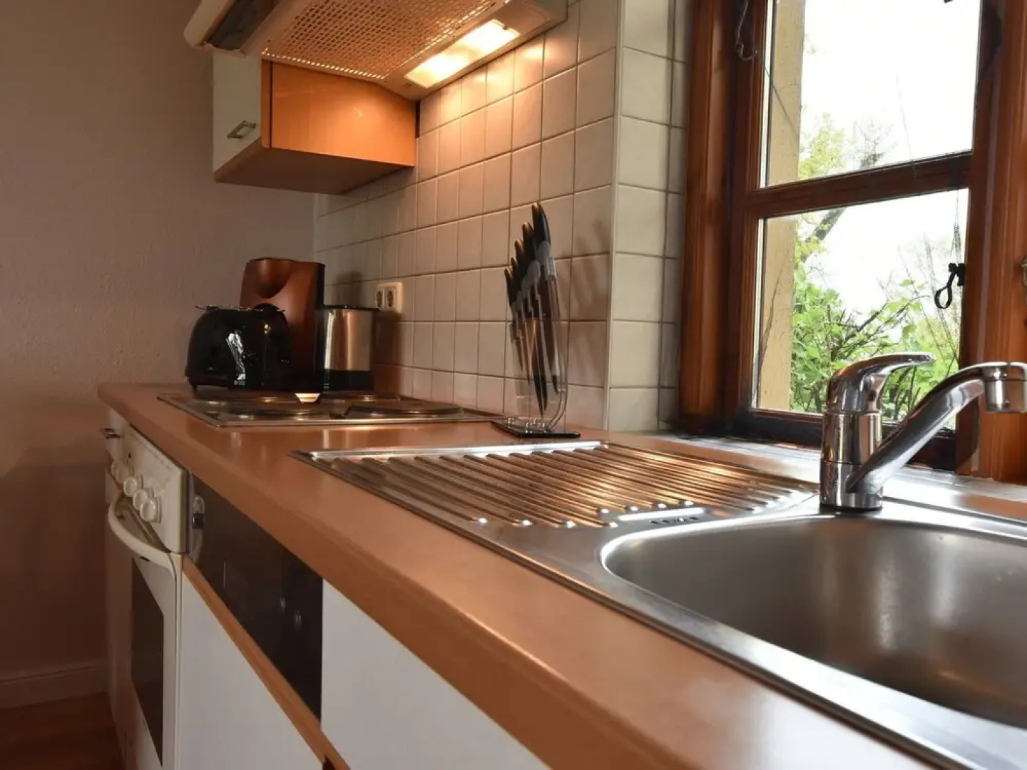 Spacious Apartment in Stove with Waterfront