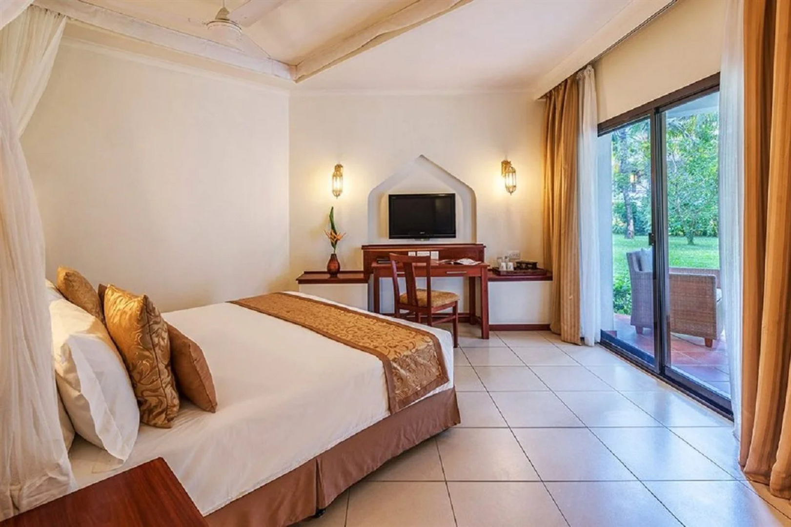 Sea Cliff Resort & Spa