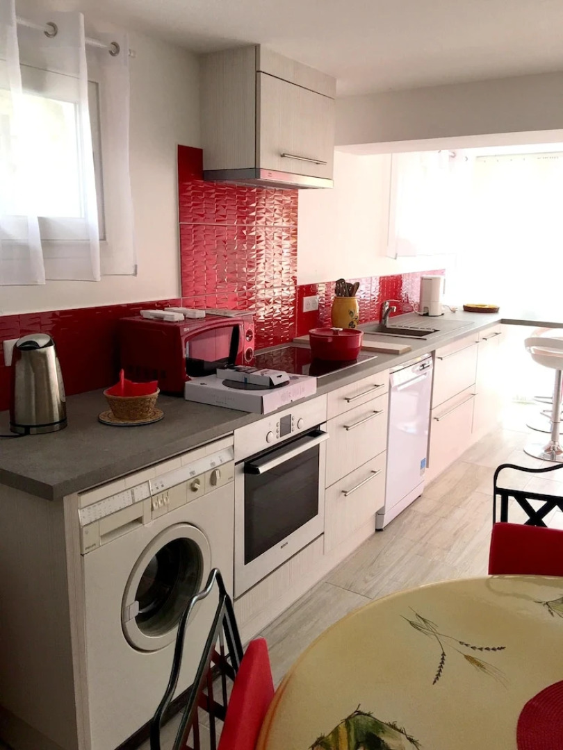 Studio in Vence, With Wonderful City View, Private Pool, Enclosed Gard