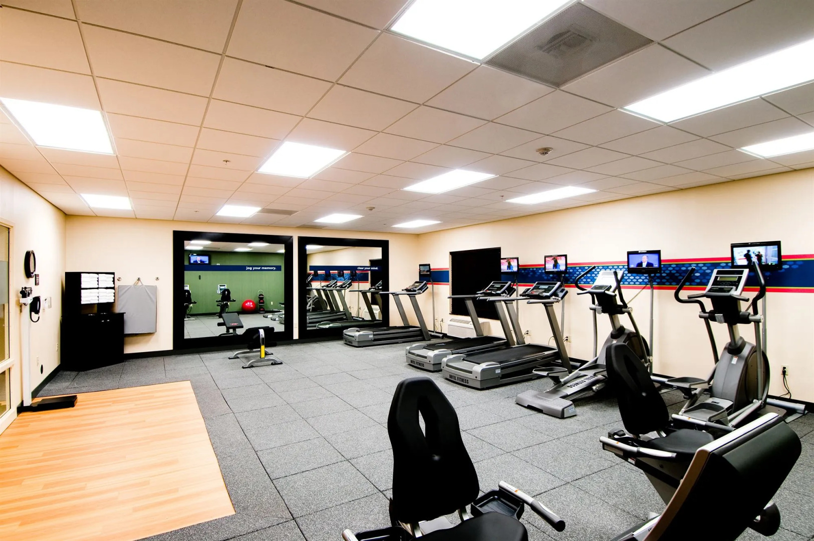 Hampton Inn & Suites Thousand Oaks, CA