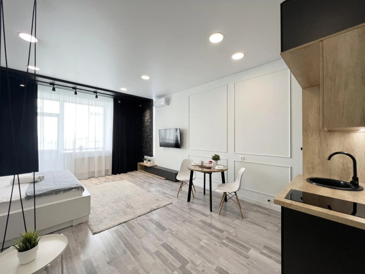 Live (Лайв) на улице Генерала Дюсенова 2/2