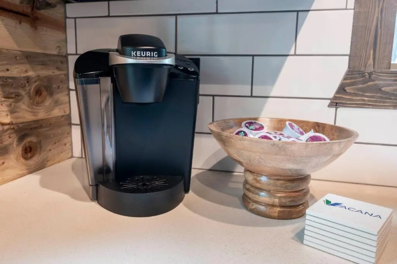 Vacana Unplugged, Sleeps 6, HotTub, FirePit, Pet Friendly