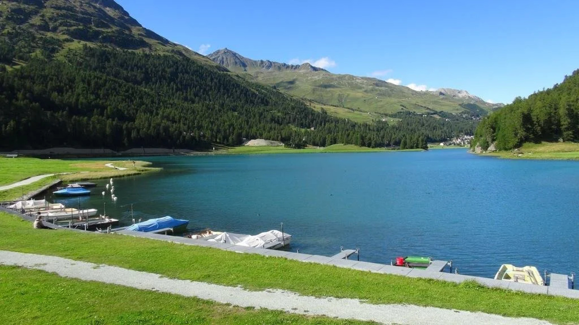 Aparthotel Chesa Bellaval