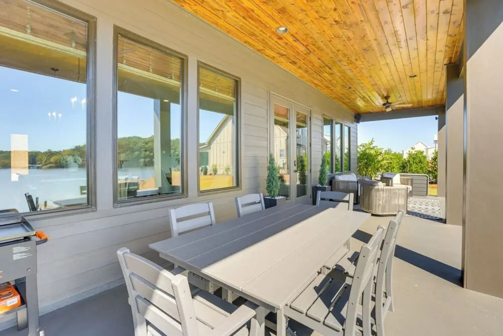 Waterfront Home in Alex City, Near Auburn