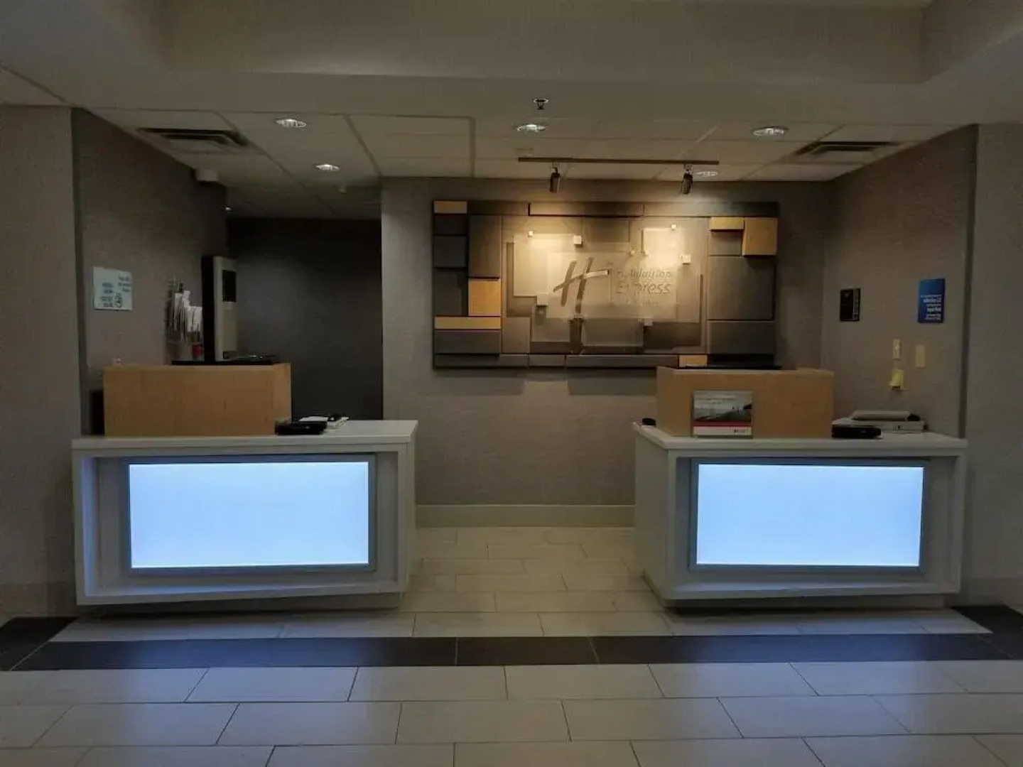 Holiday Inn Express Hotel & Suites Louisville South - Hillview