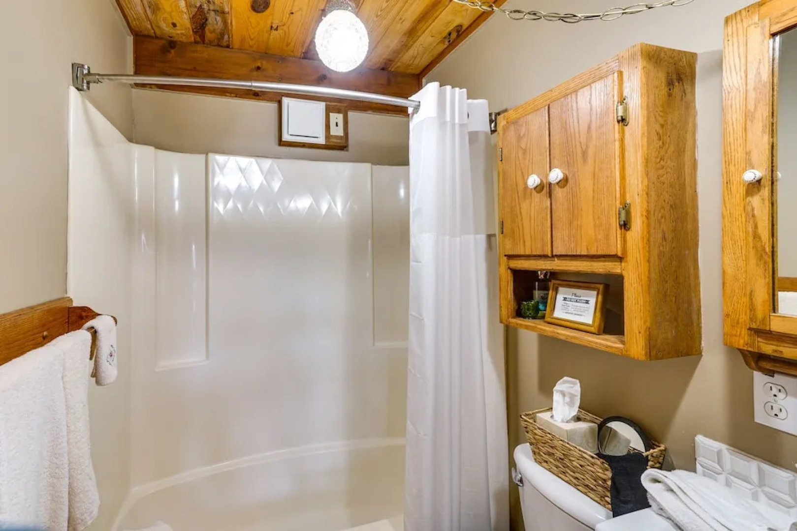 Lakefront Sunrise Beach Cabin w/ Private Dock!