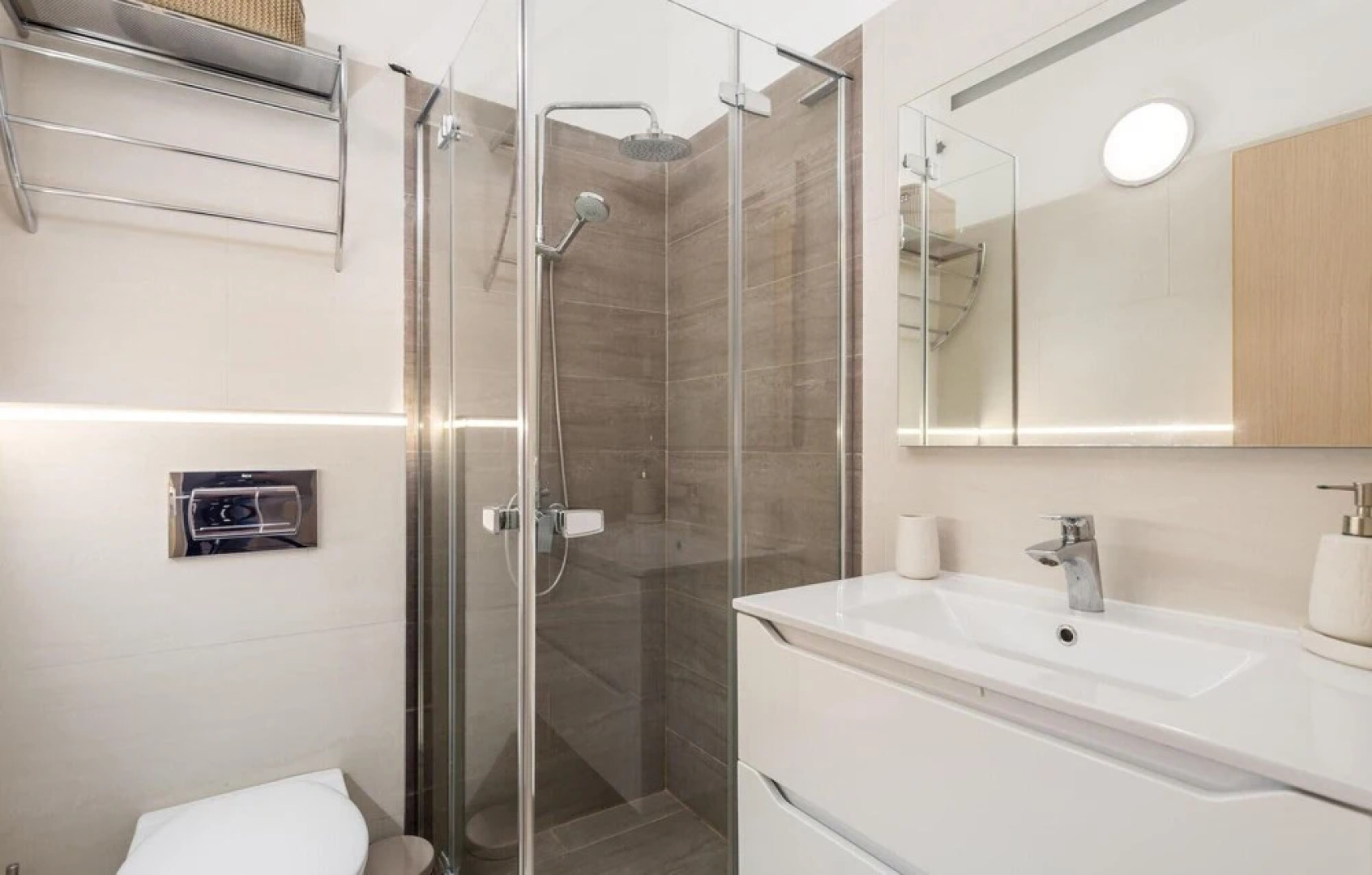 Awesome Home in Stinica With Sauna, Wifi and 6 Bedrooms