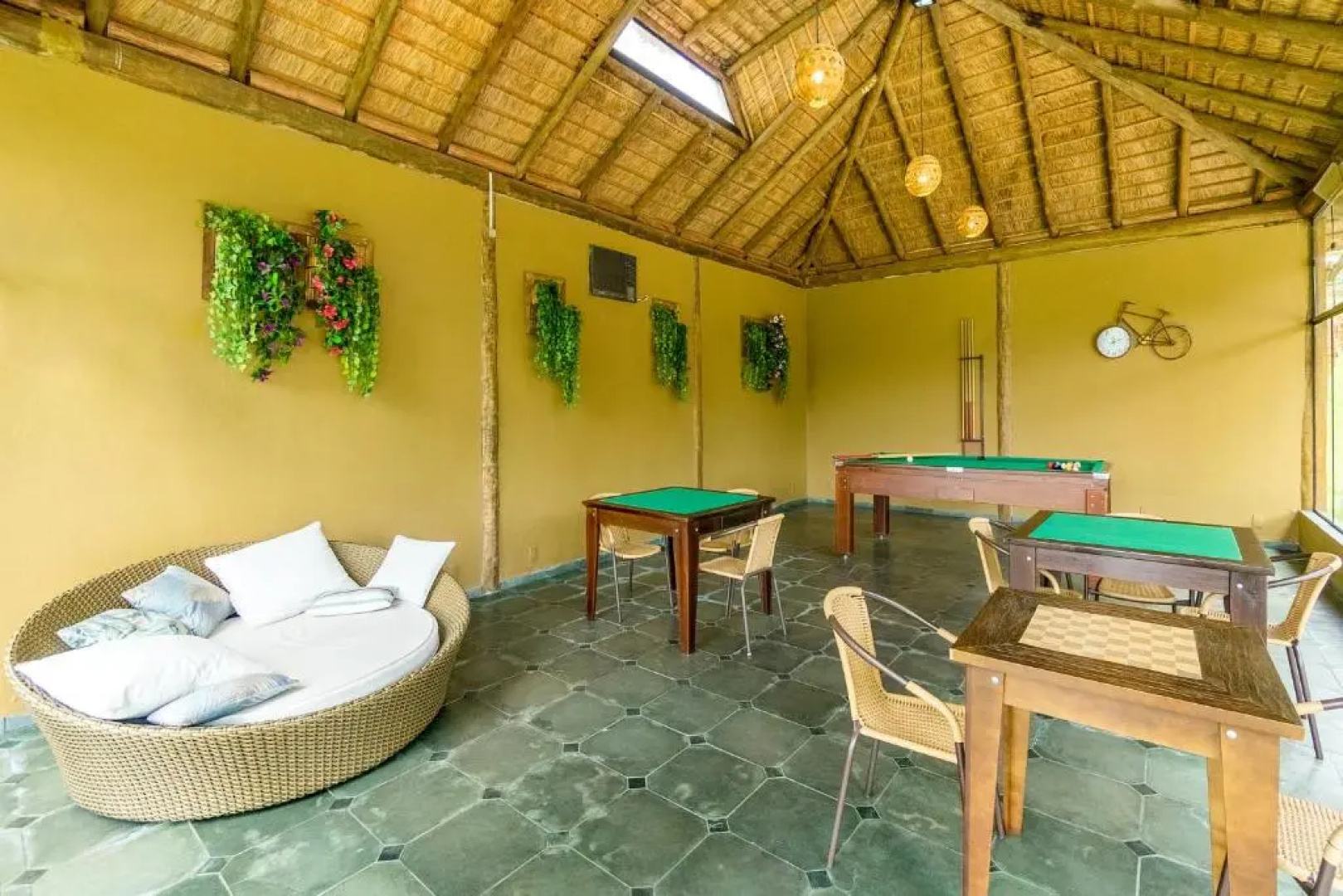 Hotel Mil Flores