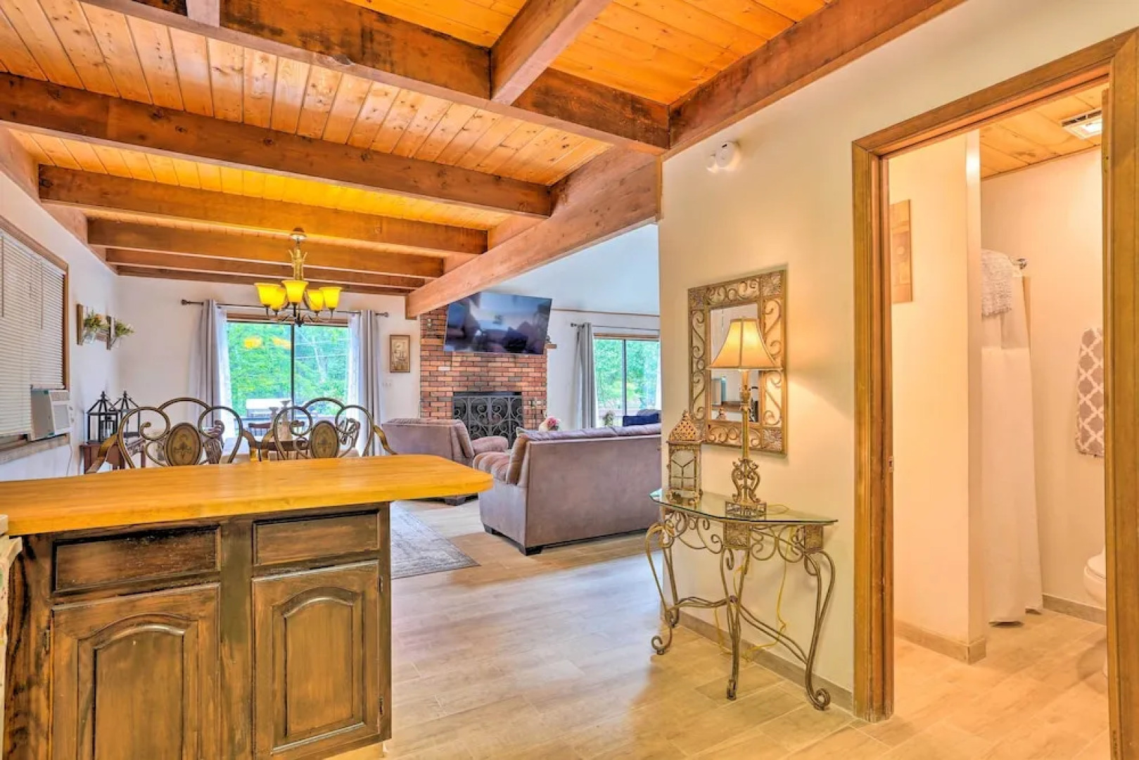 Bushkill House w/ Deck & Community Amenities!